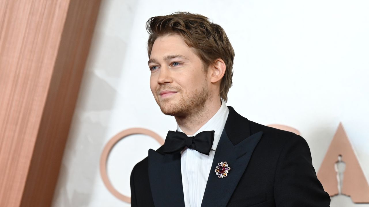 Joe Alwyn at the 2025 Oscars