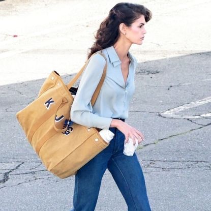 The celebrity-beloved Alex Mill Perfect Weekday Tote is available in a new color trend for fall
