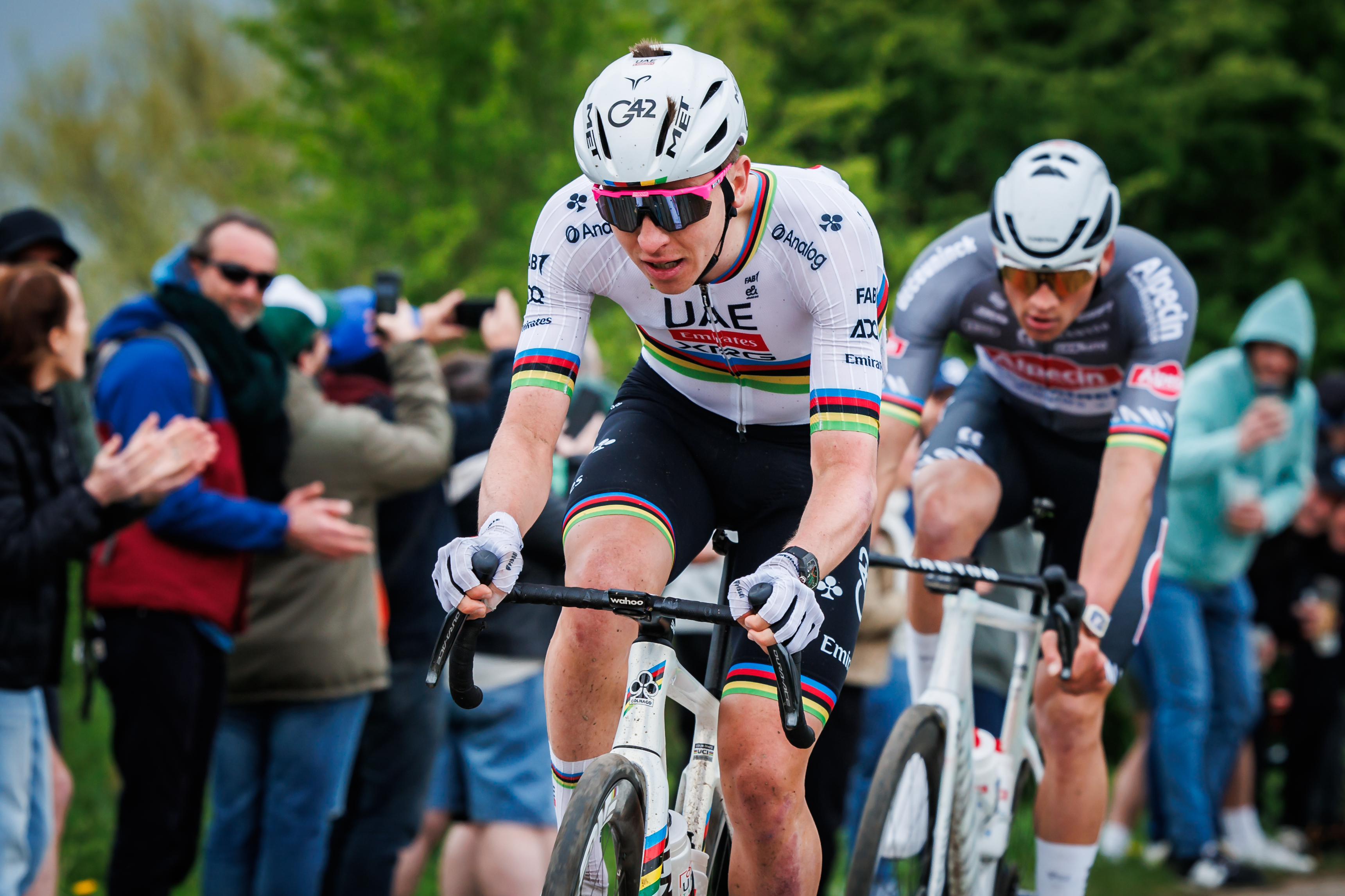 Tadej Poga&amp;#269;ar racing against Mathieu van der Poel