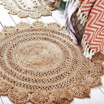 Natural Brown Round Woven Mat