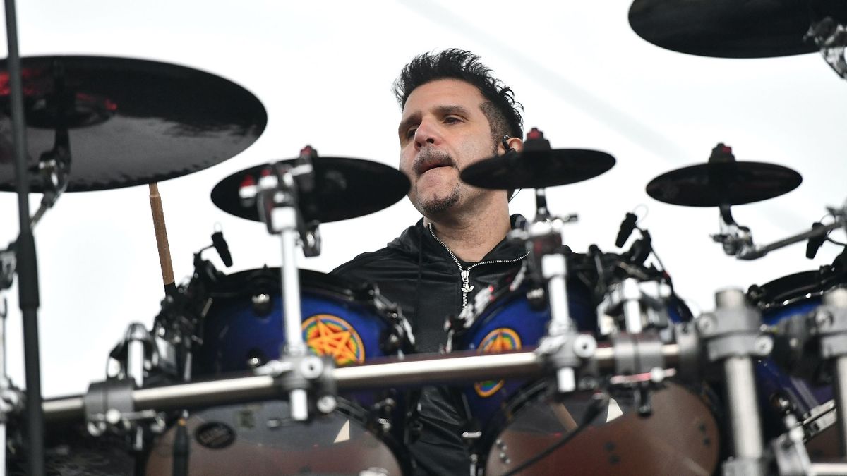 Charlie Benante