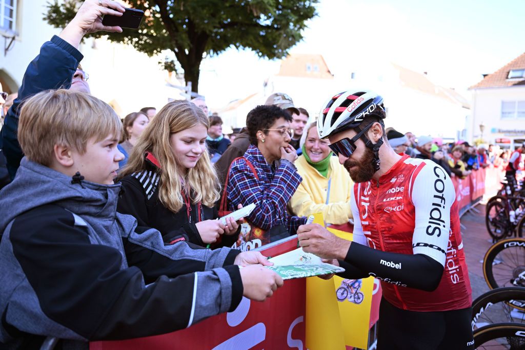 HALTERN AM SEE GERMANY OCTOBER 03 Simon Geschke of Germany and Team Cofidis meets the fans at start prior to the 18th Sparkassen Mnsterland Giro 2024 a 202km one day race from Haltern Am See to Munster on October 03 2024 in Haltern Am See Germany Photo by Christian KasparBartkeGetty Images