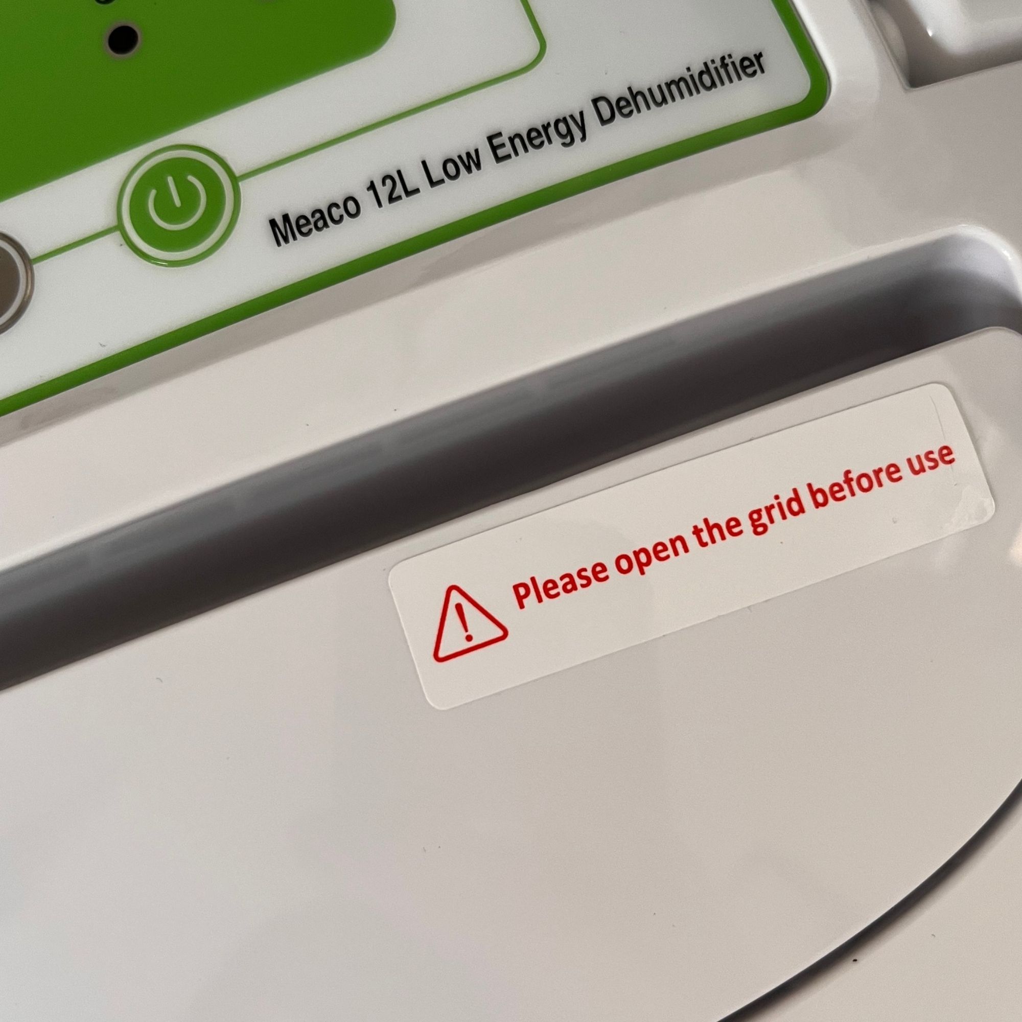 meaco 12l low energy dehumidifier setting up