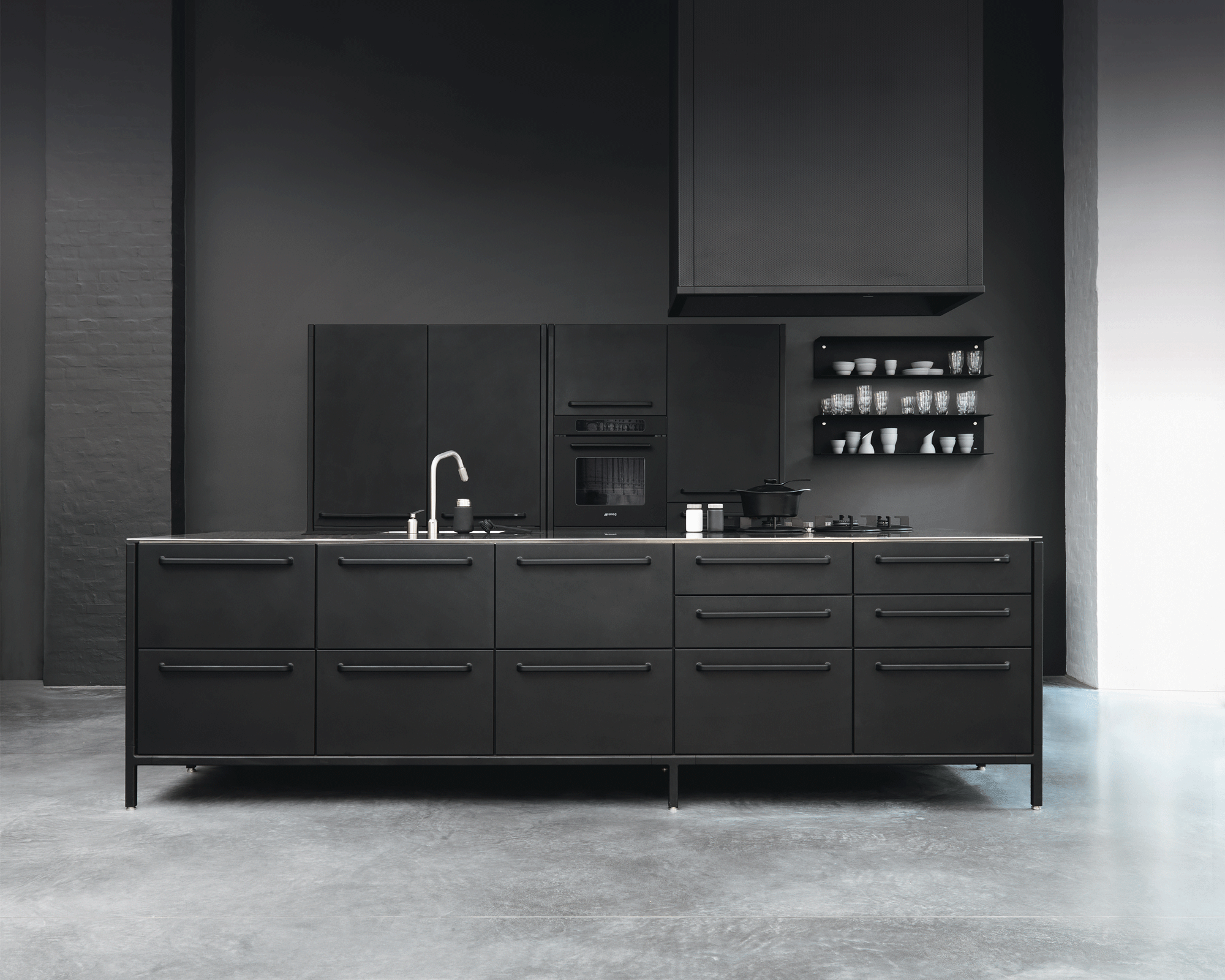 An example of freestanding kitchens showing a black freestanding kitchen