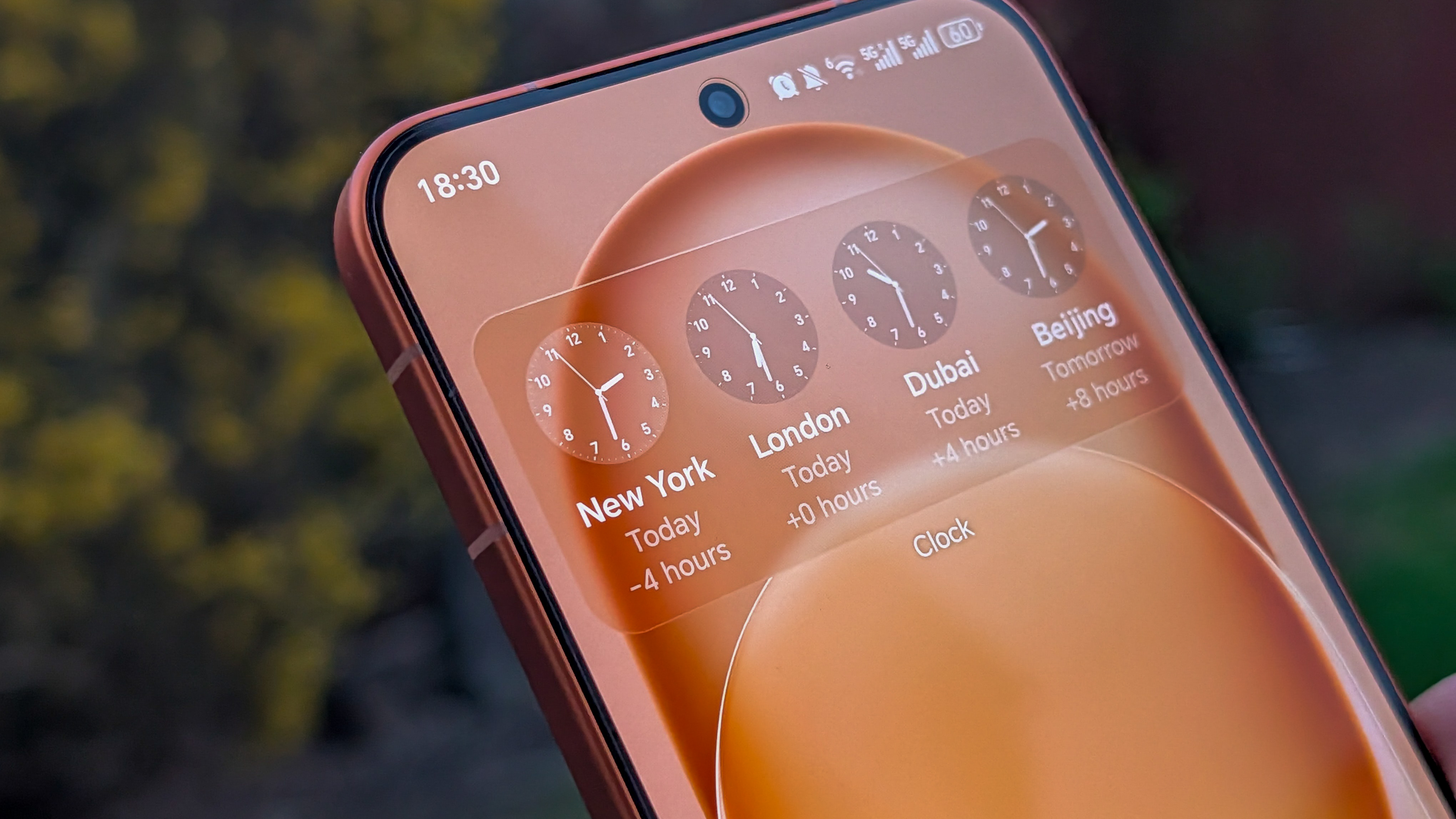Honor Magic 8 Pro Air in Orange in the hand
