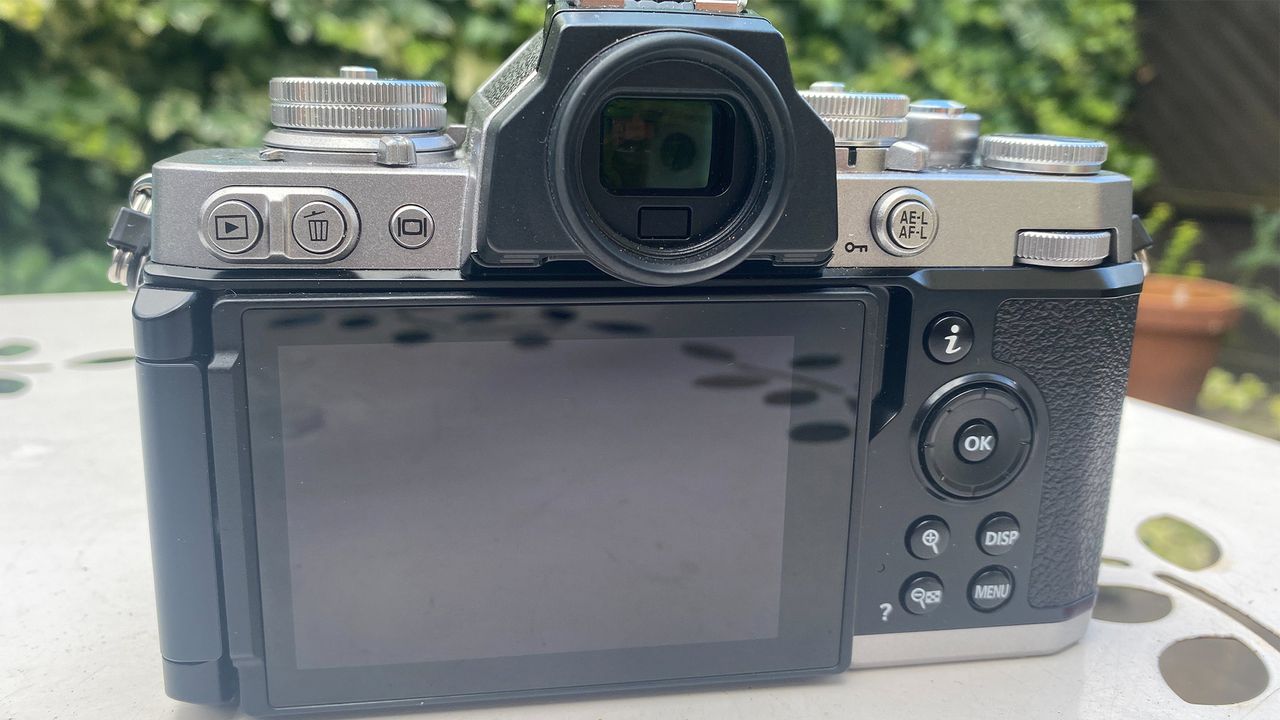The rear of the Nikon Z fc
