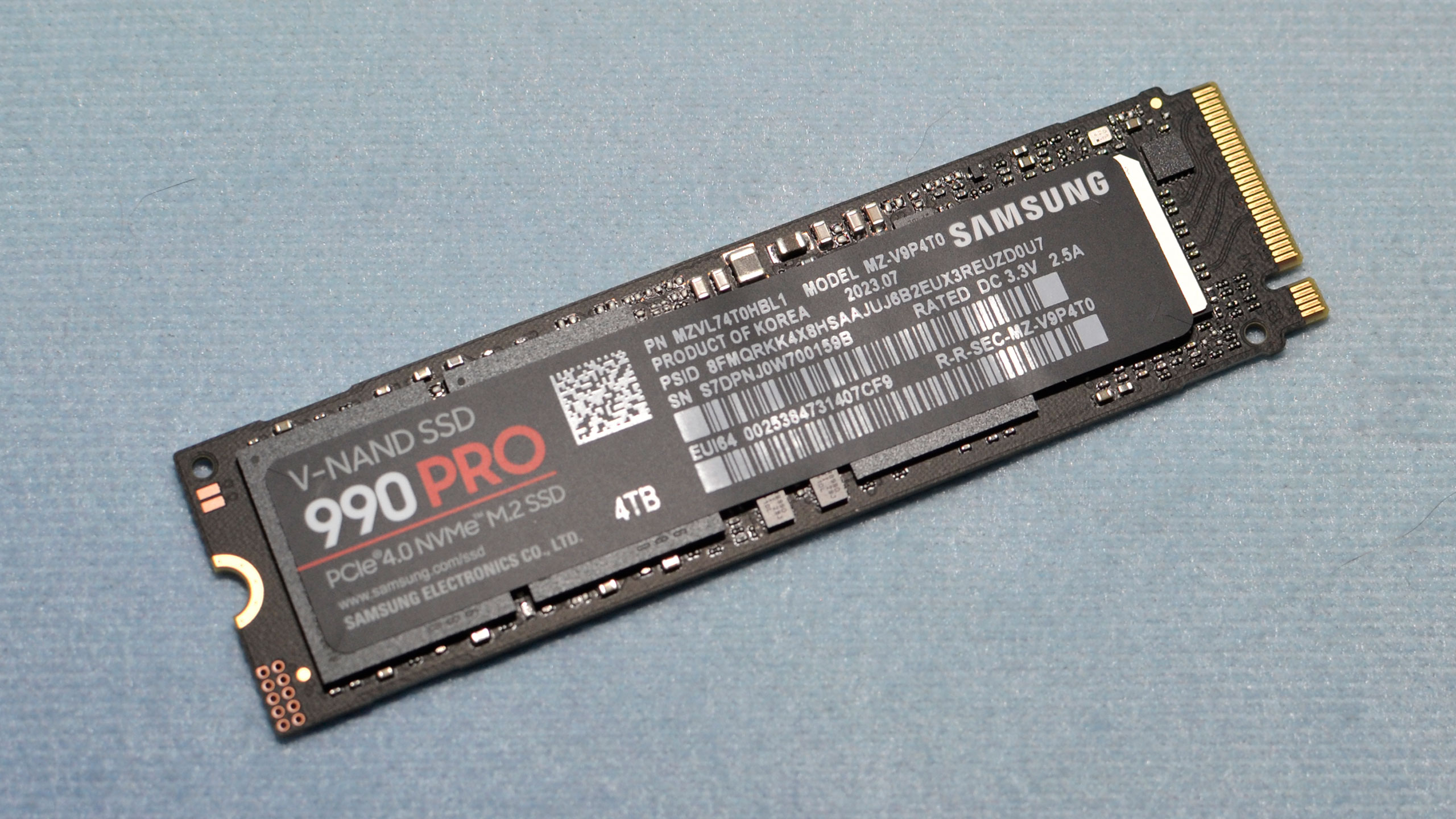 SAMSUNG 990 Pro 2To SSD PCIe 4.0 Gen4 - NVMe M.2 2280 (MZ-V9P2T0BW
