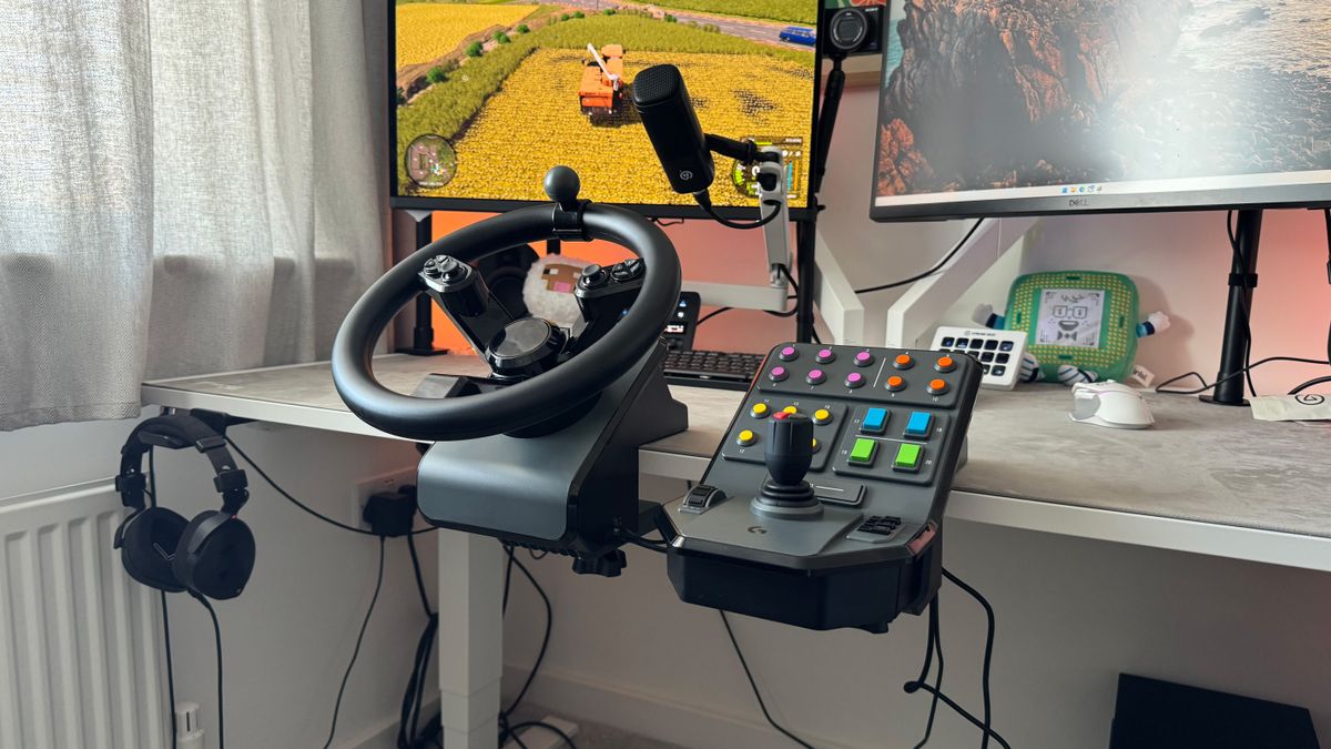 I played Farming Simulator 25 with the Logitech G Heavy Equipment Bundle, and it added a whole new layer to the game