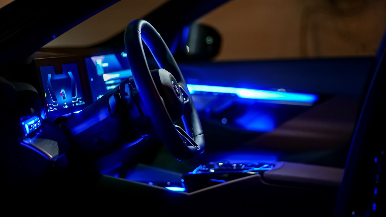 2026 BMW 550e review.