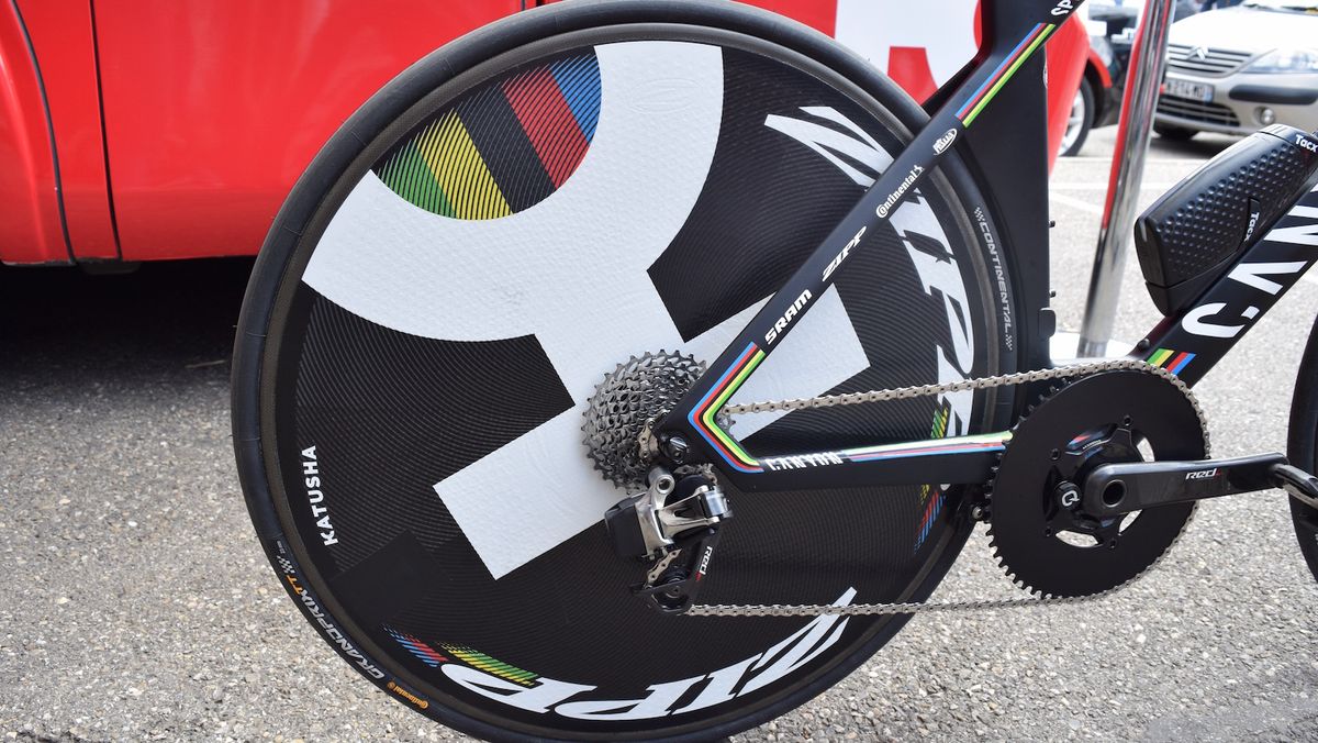 Even the world champion's Zipp wheels had the custom treatment