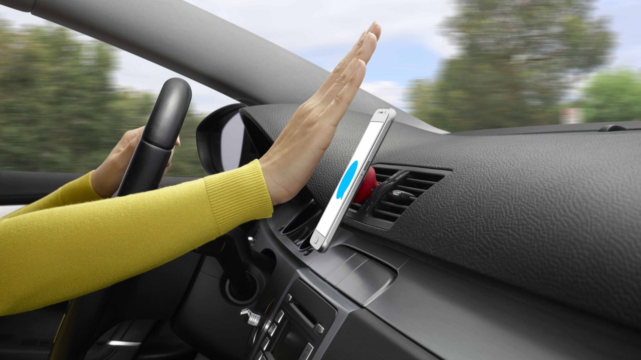 ZeroTouch car phone holder 