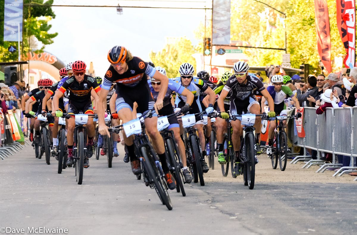 Barry Wicks (Kona) took the hole-shot in the men&rsquo;s race