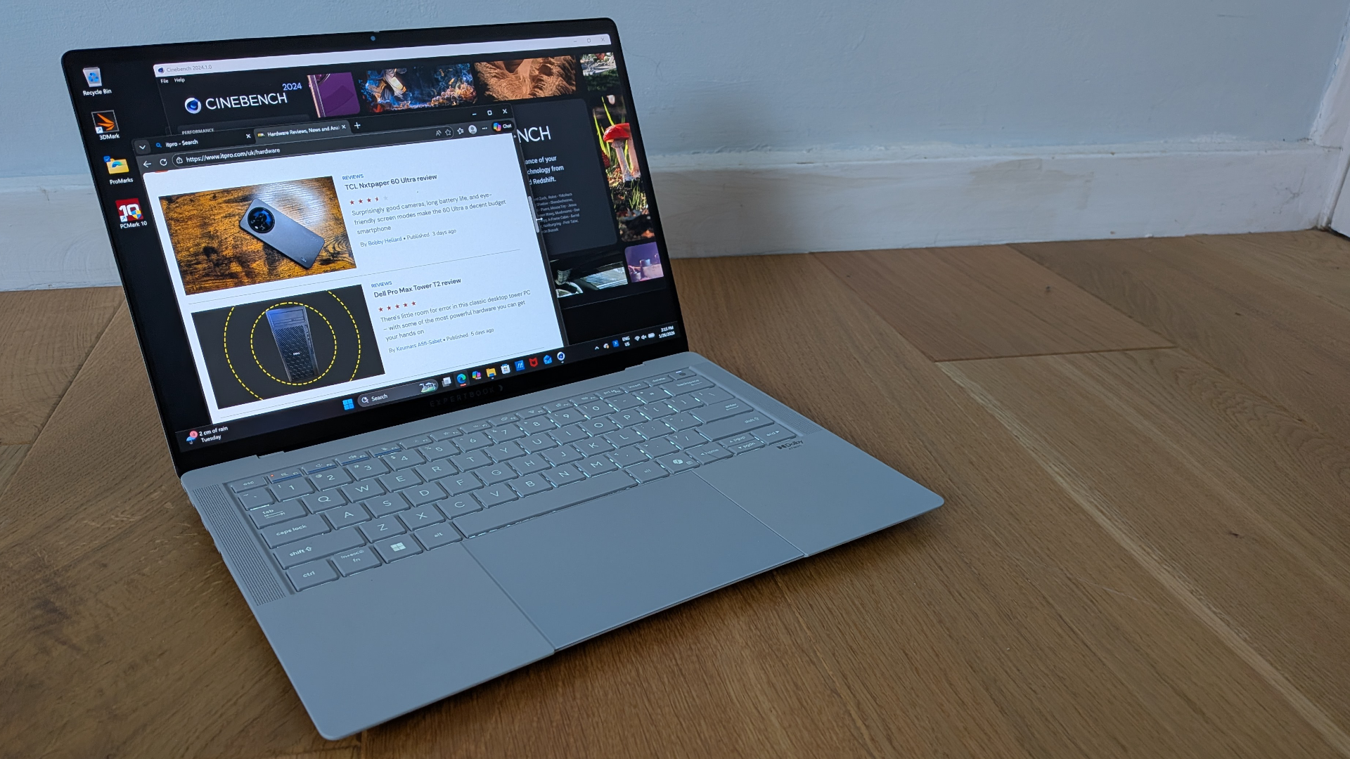 The Asus ExpertBook Ultra on a desk