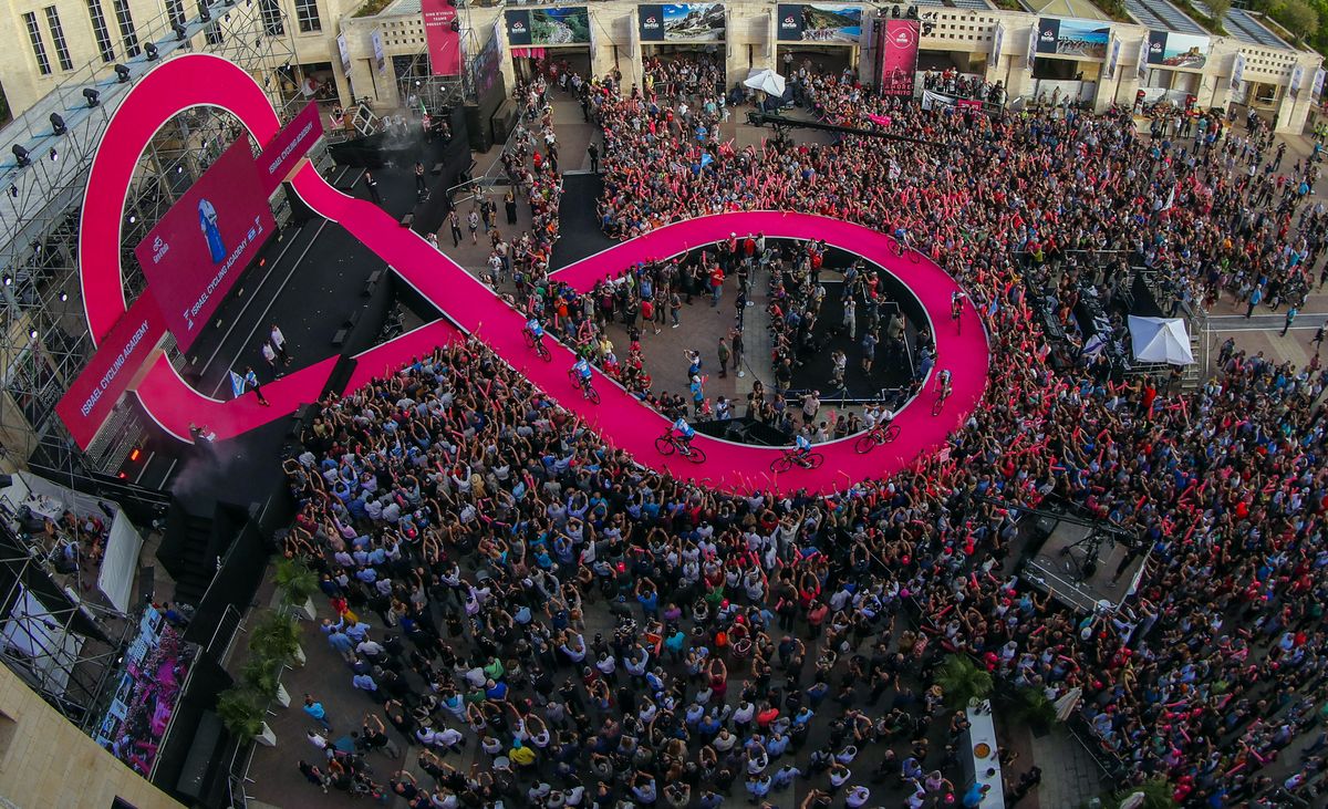 The 2018 Giro d'Italia team presentation