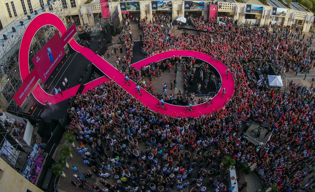 The 2018 Giro d'Italia team presentation
