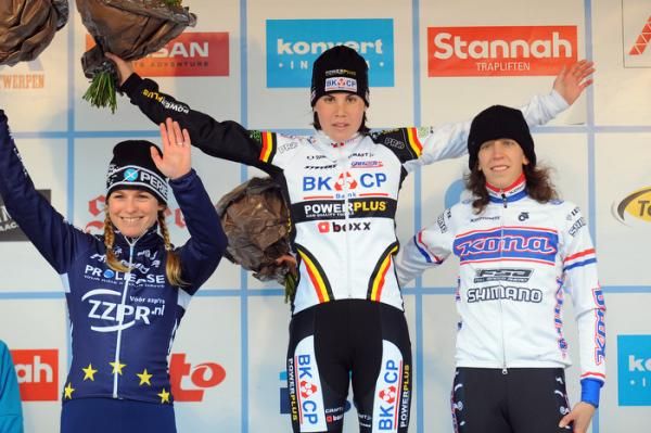Elite women's podium
