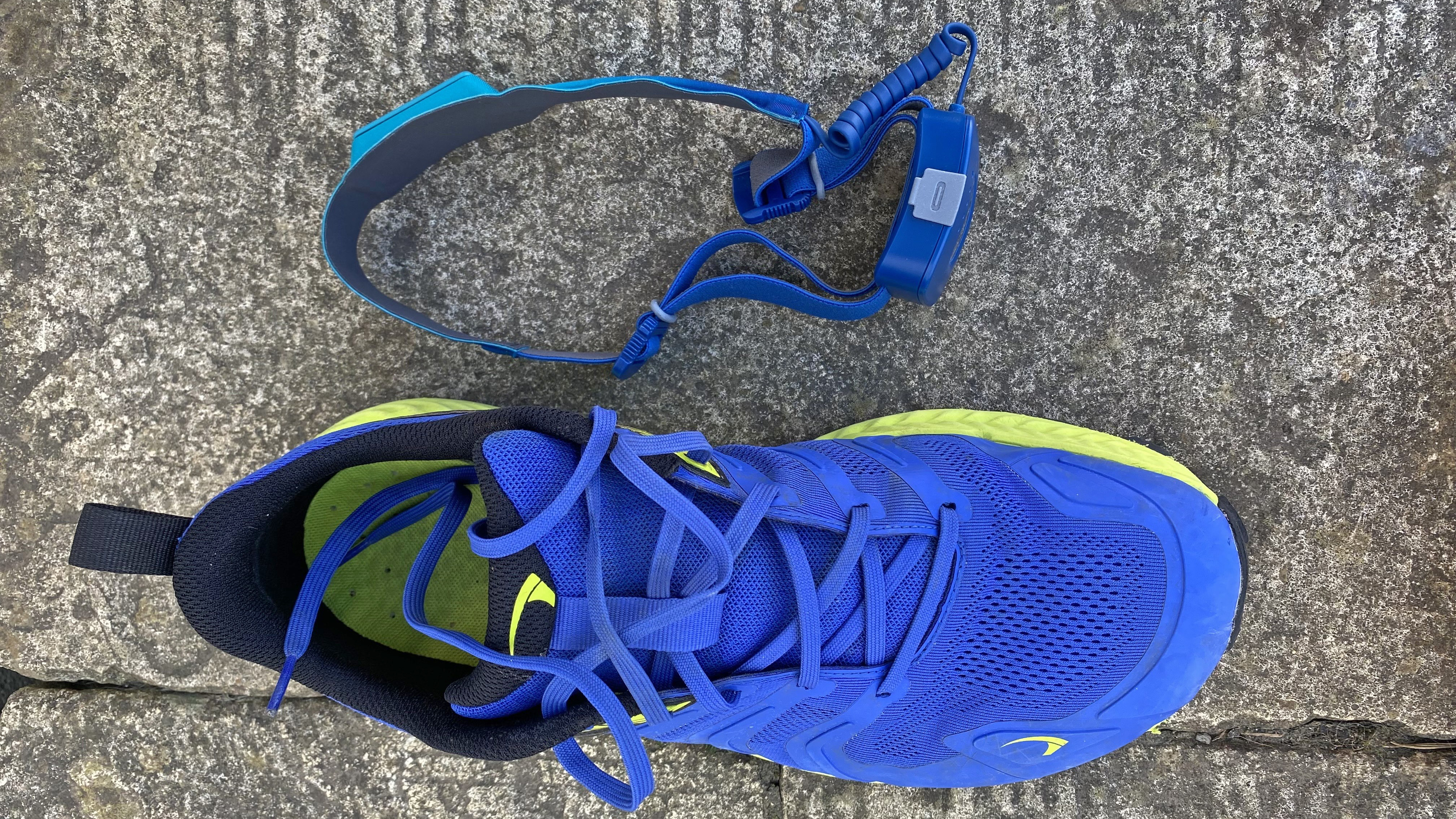 BioLite Dash 450 shown to scale with with running shoes