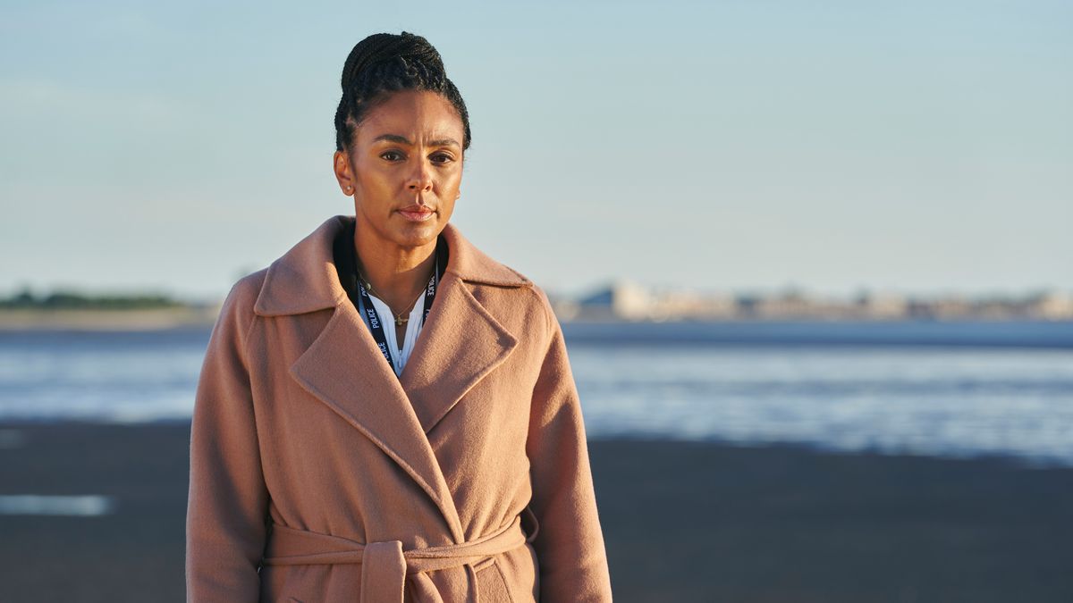 Marsha Thomason as DS Jenn Townsend for The Bay season 4