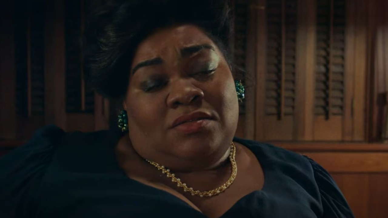 Da'Vine Joy Randolph having a tearful moment in The Holdovers