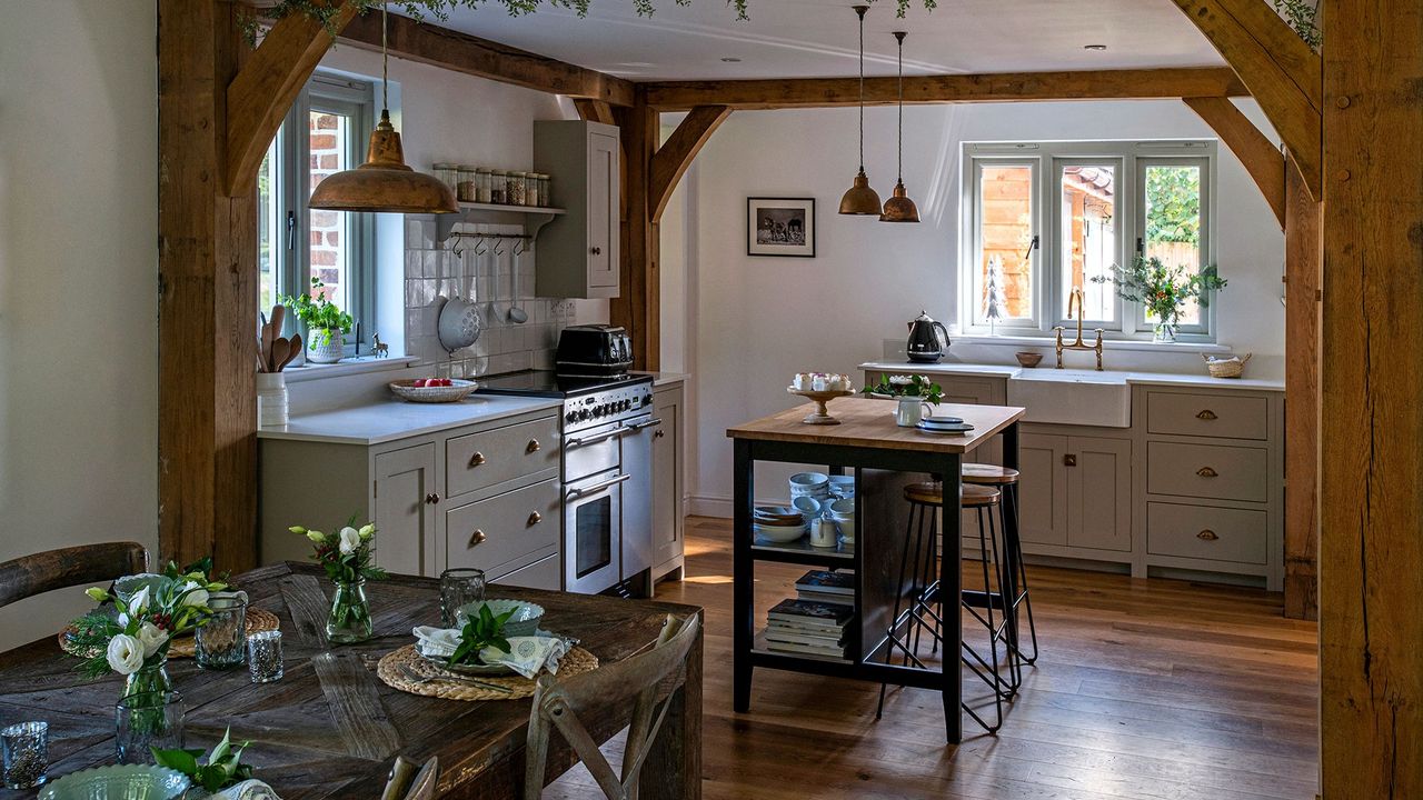 kitchen area with worktop and dining table