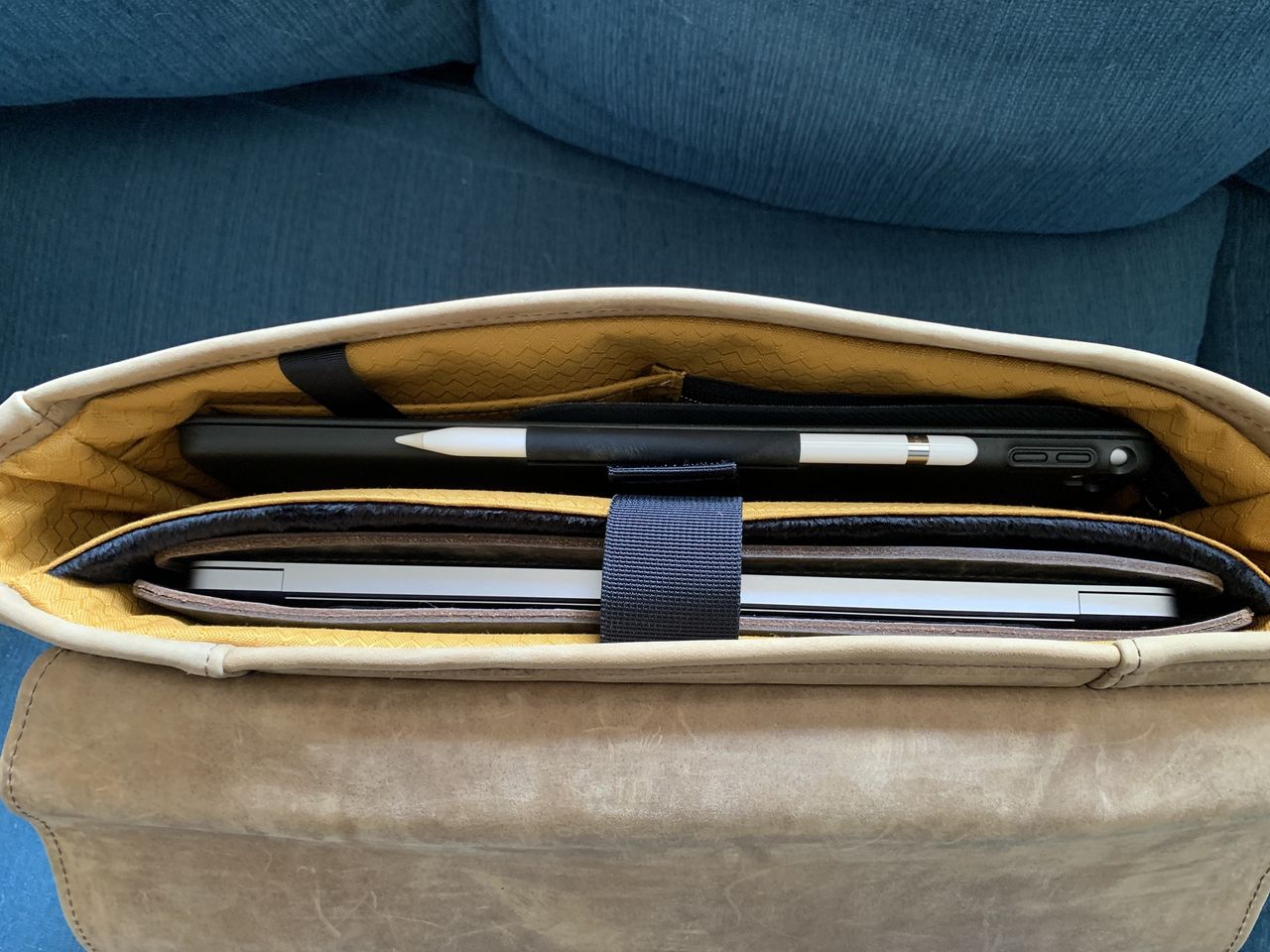 Waterfield Designs Executive Leather Messenger full interior