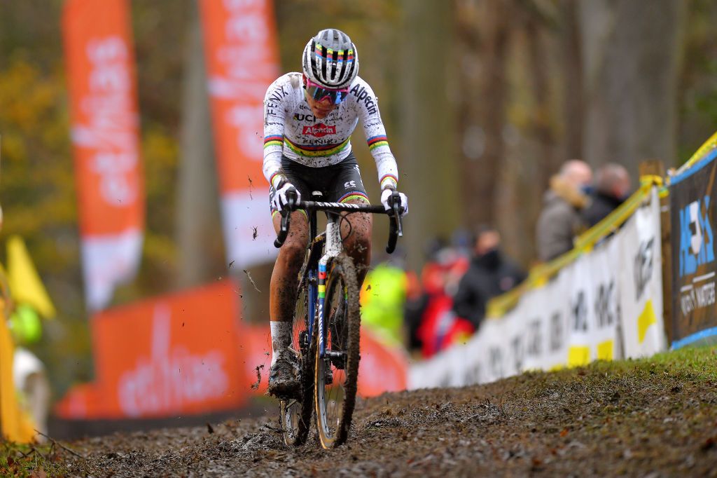 ANTWERPEN BELGIUM DECEMBER 13 Ceylin Del Carmen Alvarado of The Netherland and Team AlpecinFenix during the 21st Superprestige Gavere 2020 Women Elite Superprestige2021 SPGavere SuperprestigeCX on December 13 2020 in Antwerpen Belgium Photo by Luc ClaessenGetty Images