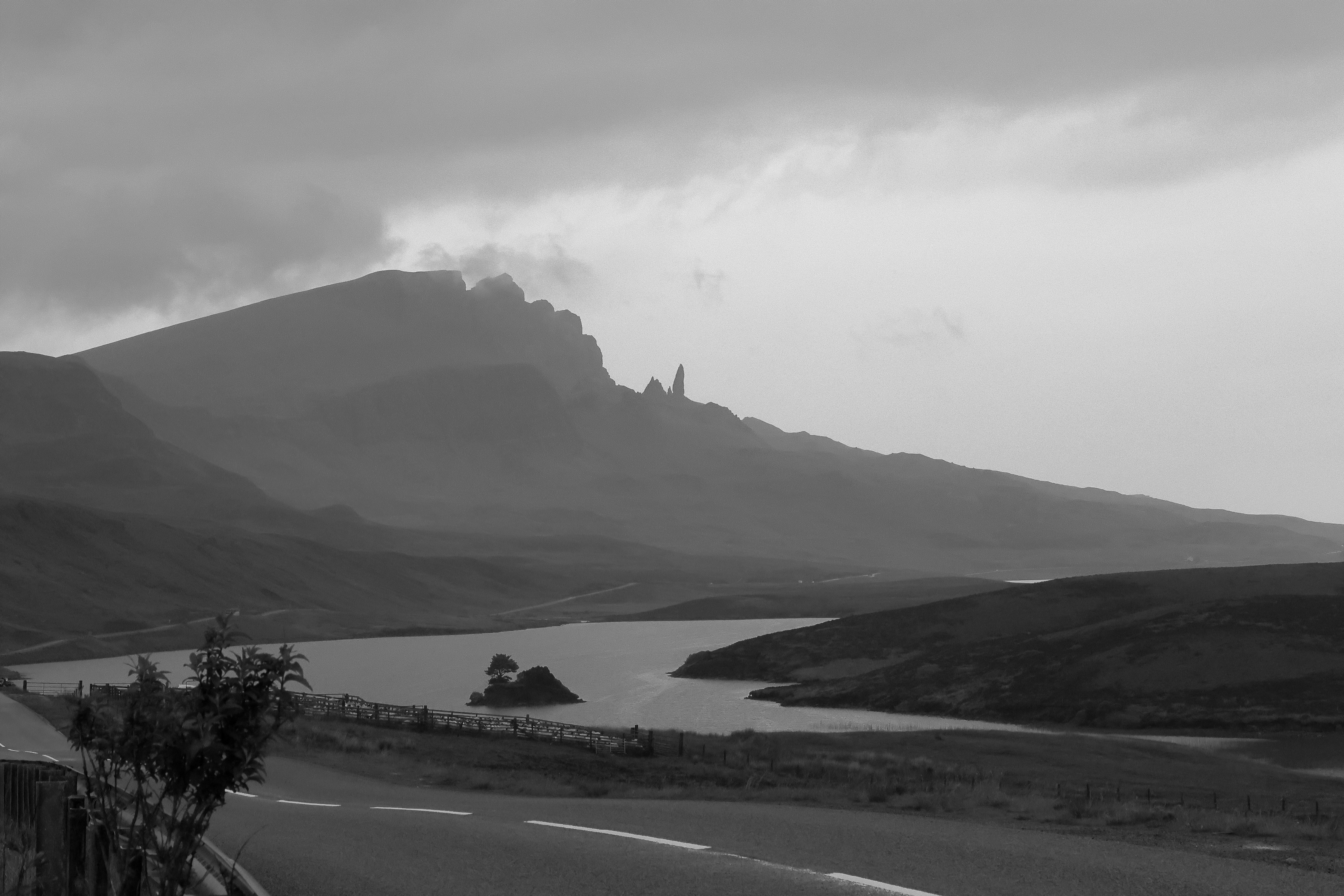 GuruShots - Monochrome Moments Jan 26