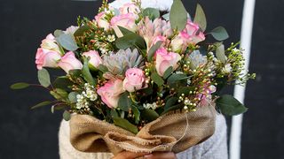 best flower delivery online: Bouqs