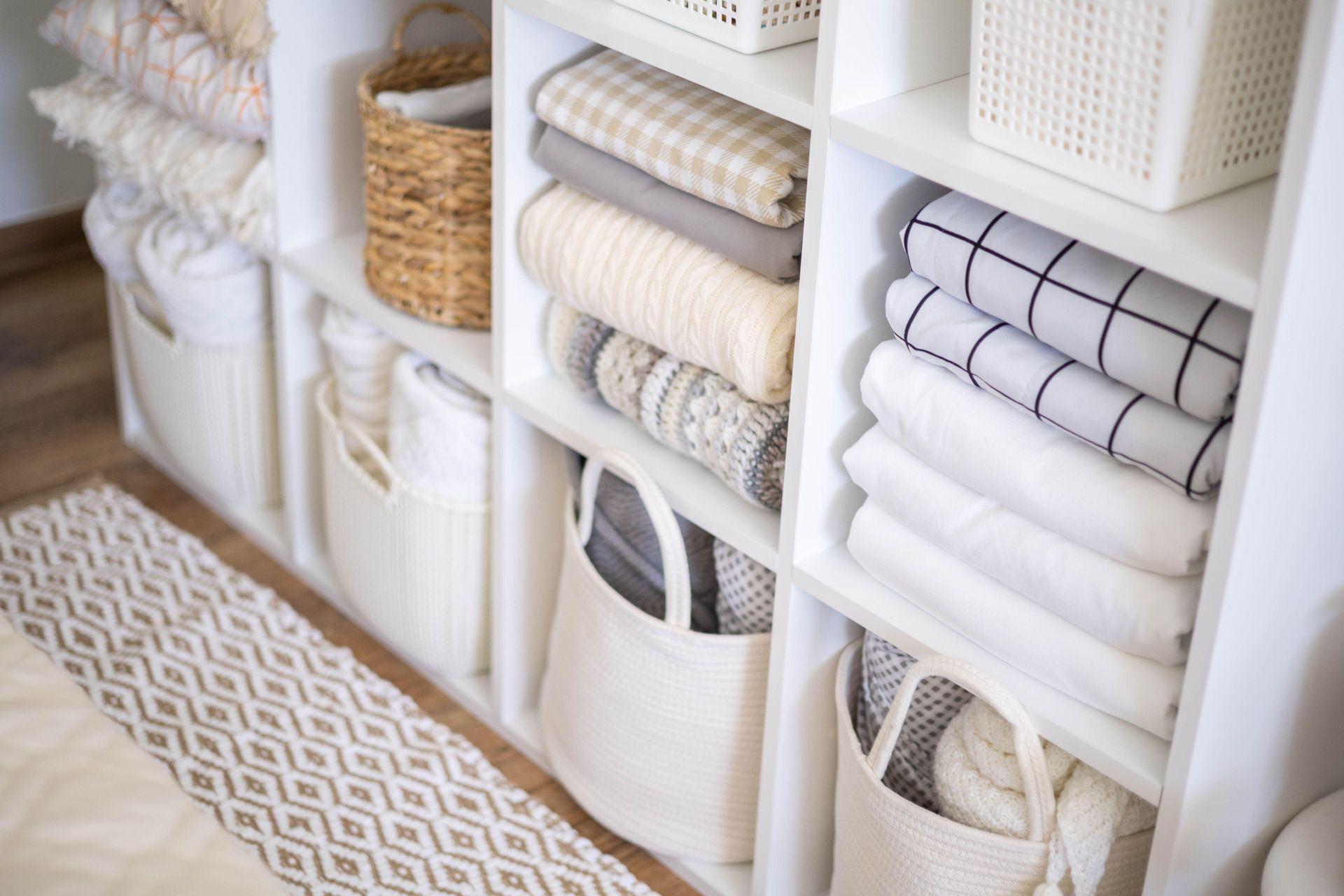 How to Dry Laundry Quickly Indoors — Without a Dryer | Livingetc