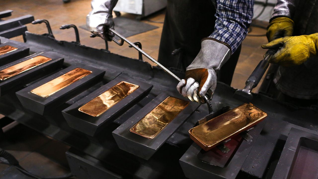 gold ingots