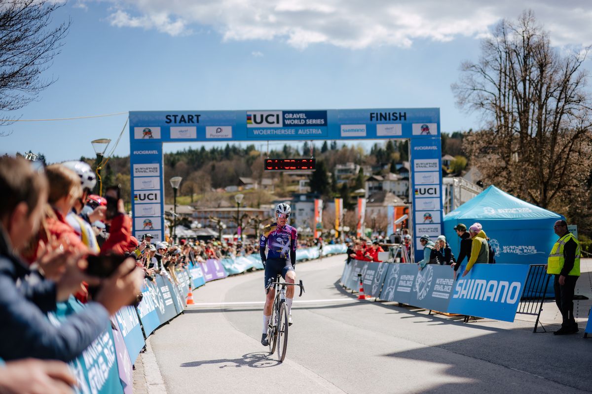 Geerike Schreurs (SD Worx-Protime) wins elite women's race at W&ouml;rthersee Gravel 2025, a round of the UCI Gravel World Series