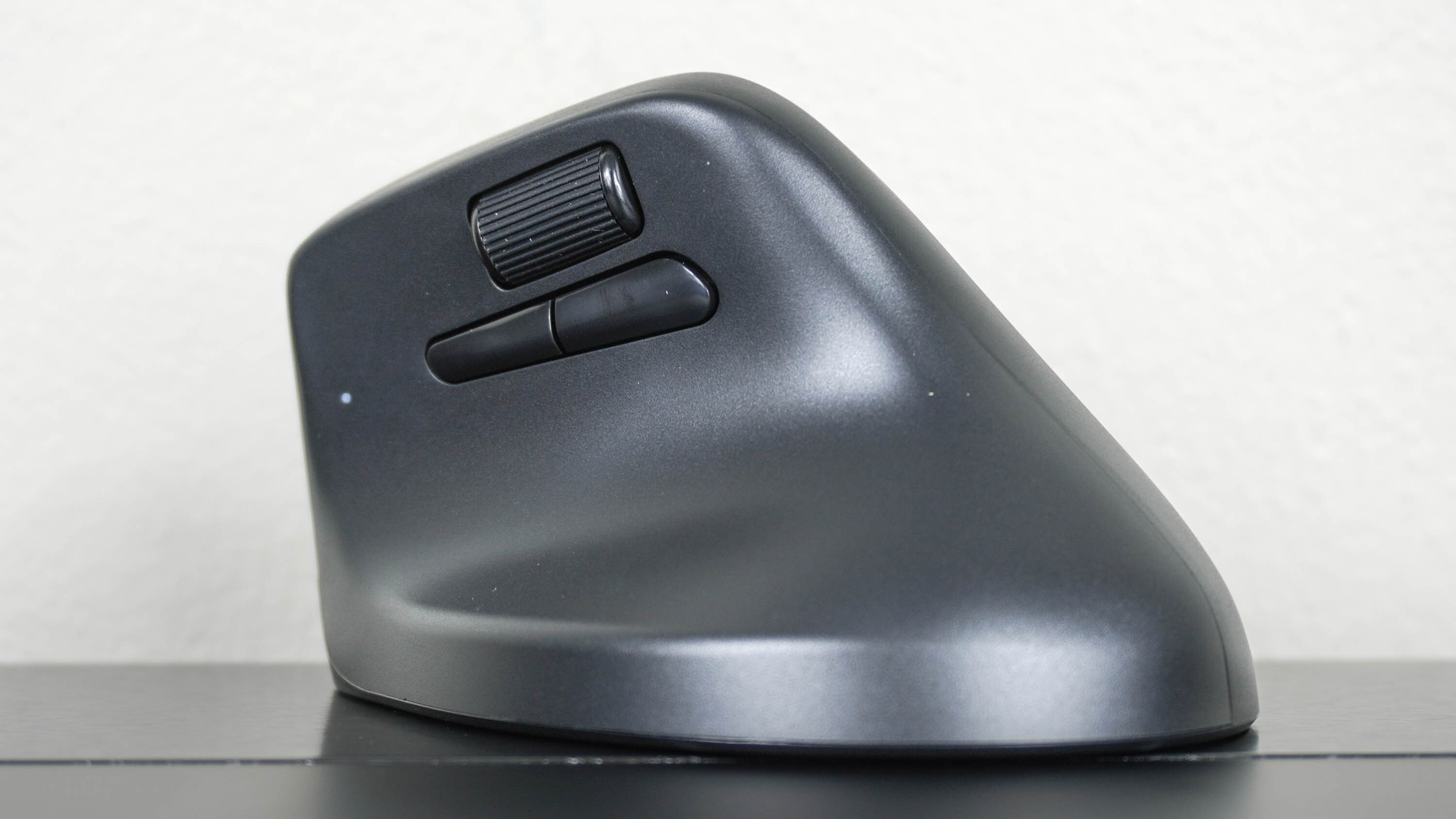 دکمه های کناری ماوس عمودی Keychron M5