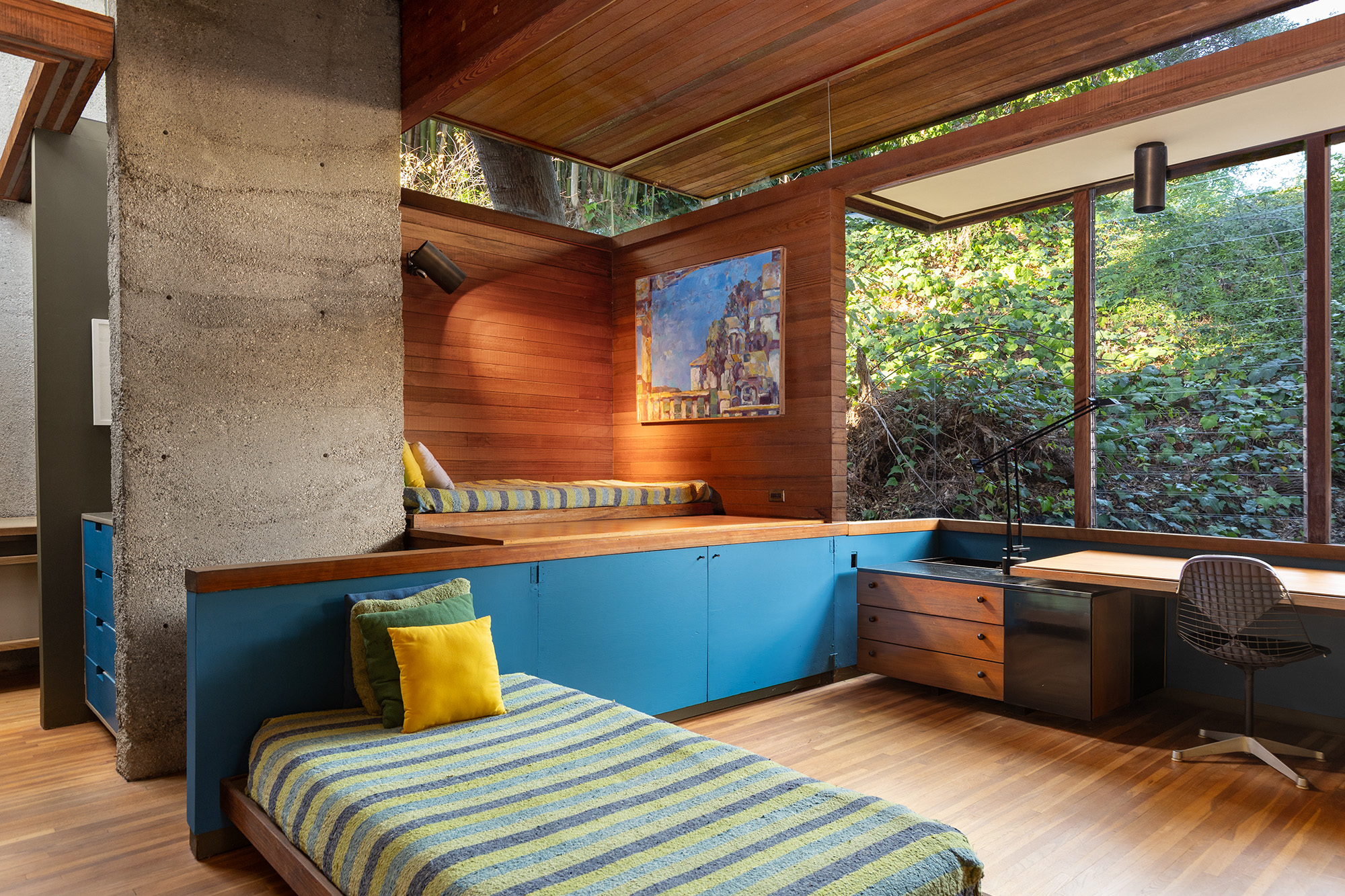 Bedrooms and bathrooms in the Kappe House