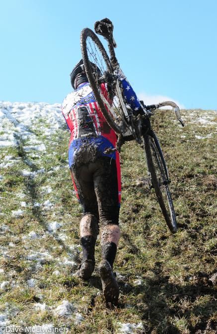 Don Myrah (USA) pulling away from the 45-49 field