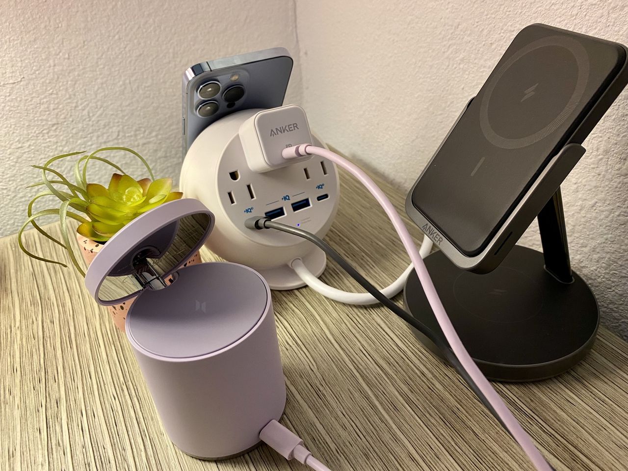 Anker 637 Maggo Magnetic Desktop Charging Station Rear Plugged In