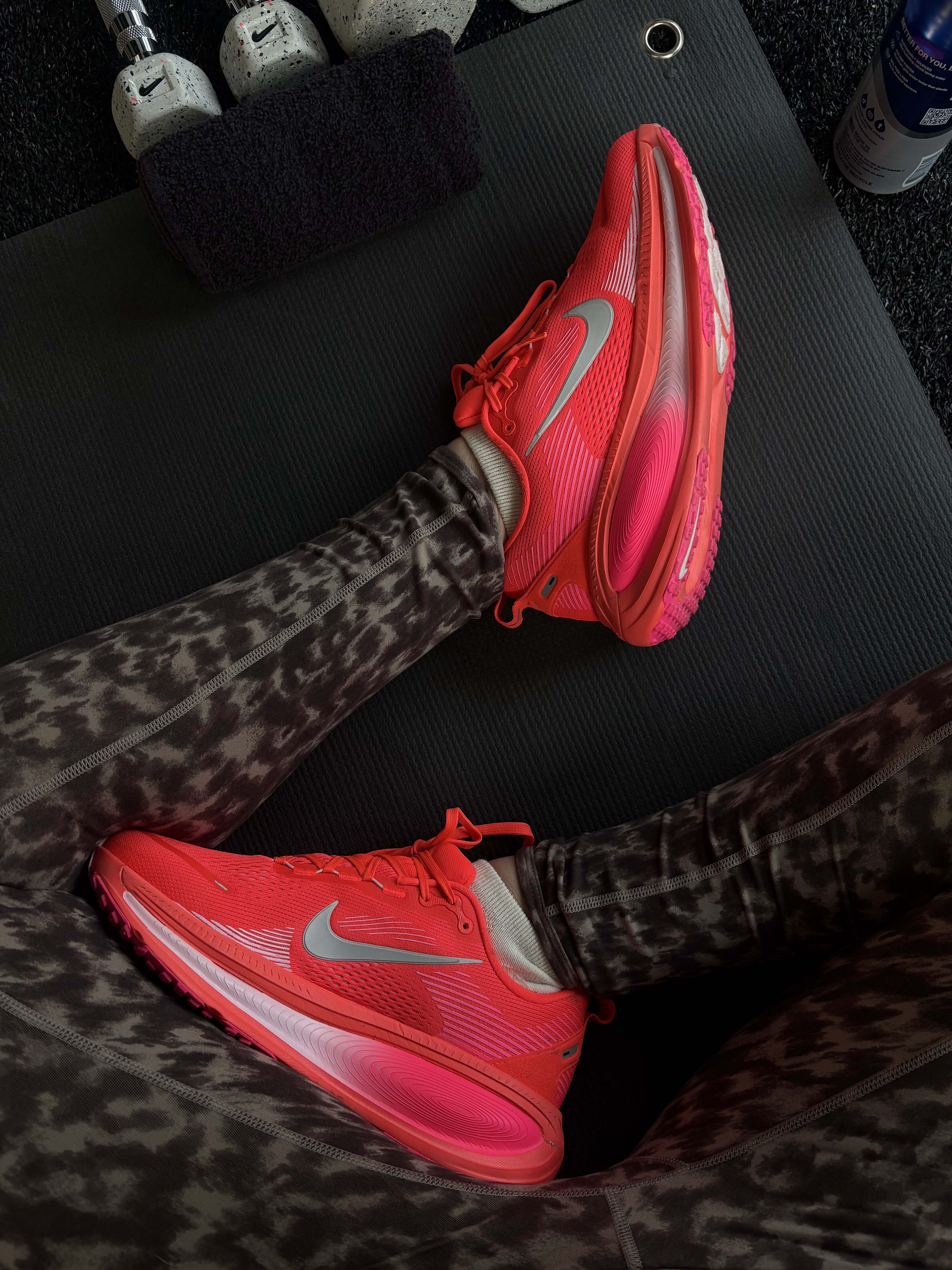 Photos of Who What Wear editor Ana Escalante training for a half marathon and wearing the best plus size activewear.