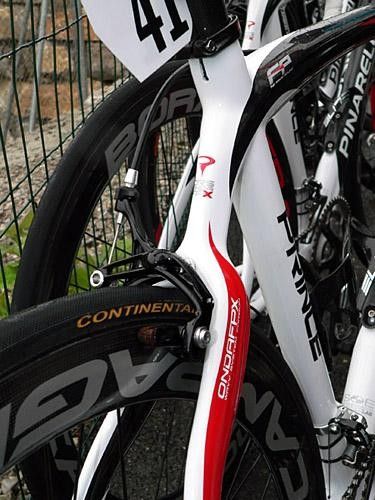 The top tube on the new Prince FP Carbon flows more gracefully into the rear monostay.