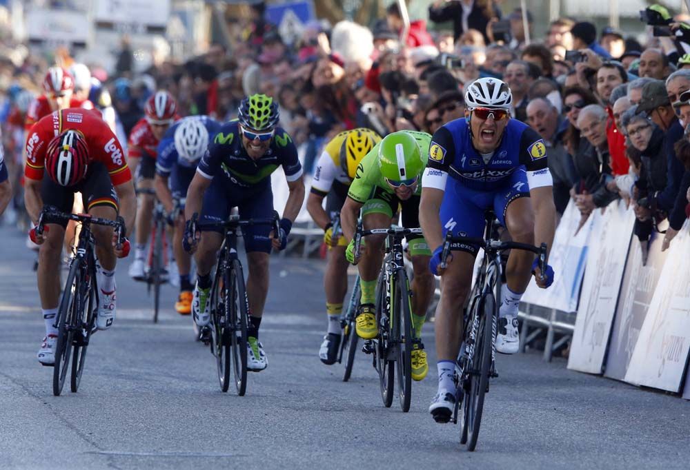 Marcel Kittel (Etixx-QuickStep) puts down all his raw power