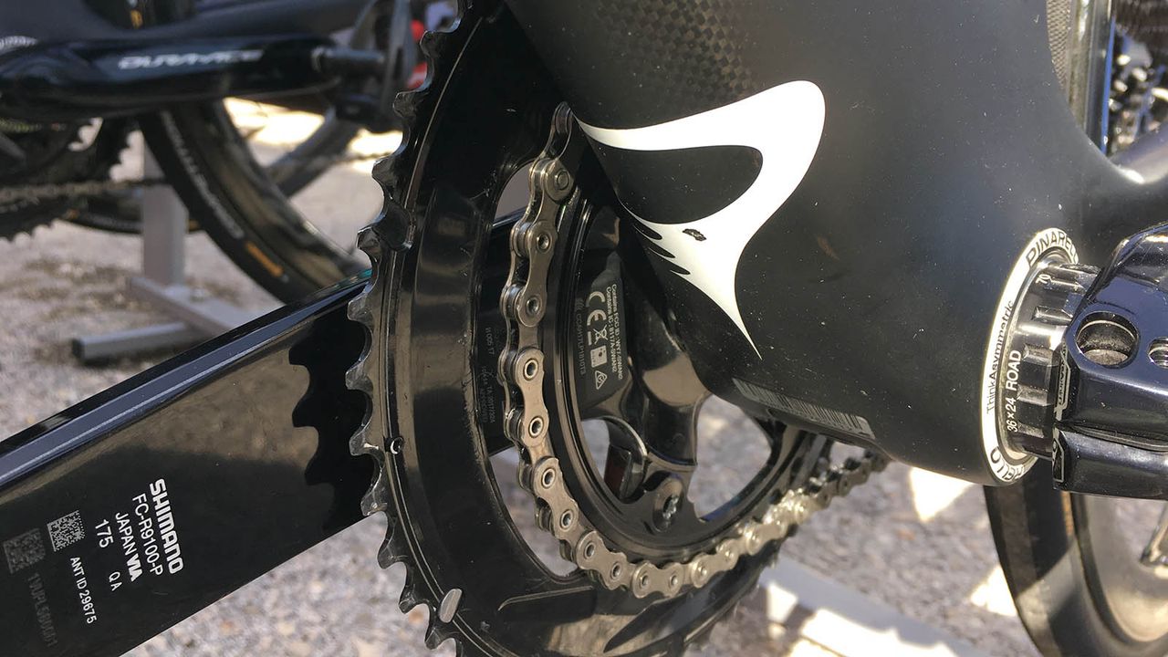 A look at the bottom bracket area