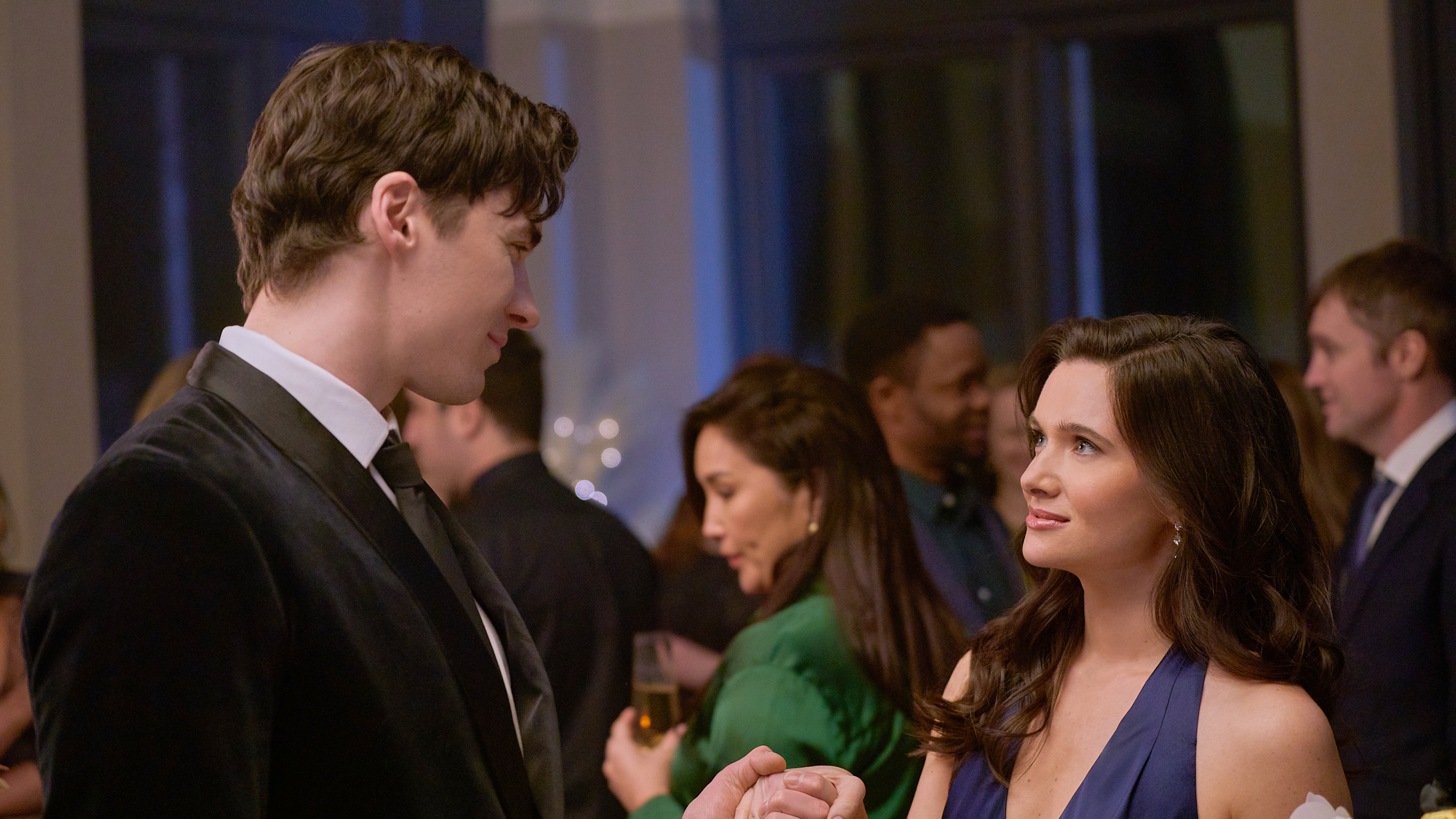 A police detective's new partner is actually her long lost love reincarnated. 
