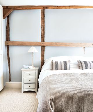 Oxfordshire country house bedroom