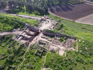 Tel Lachish gate-shrine