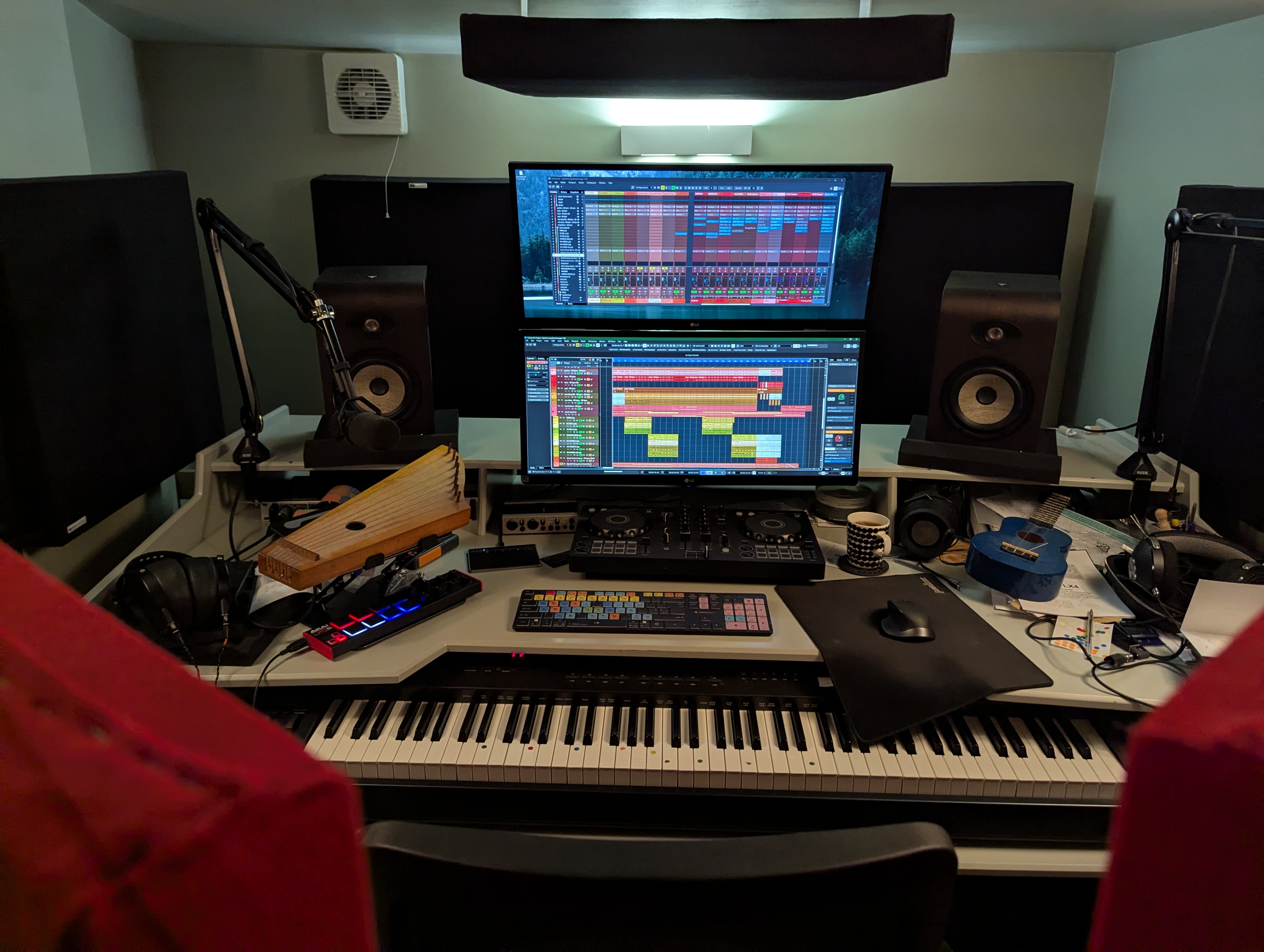 Saint Etienne Pete Wiggs studio