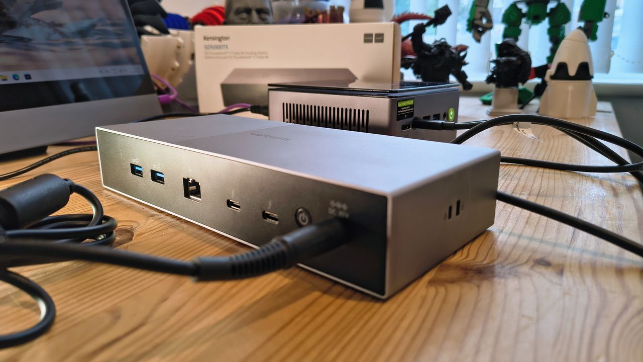 Kensington SD5000T5 EQ