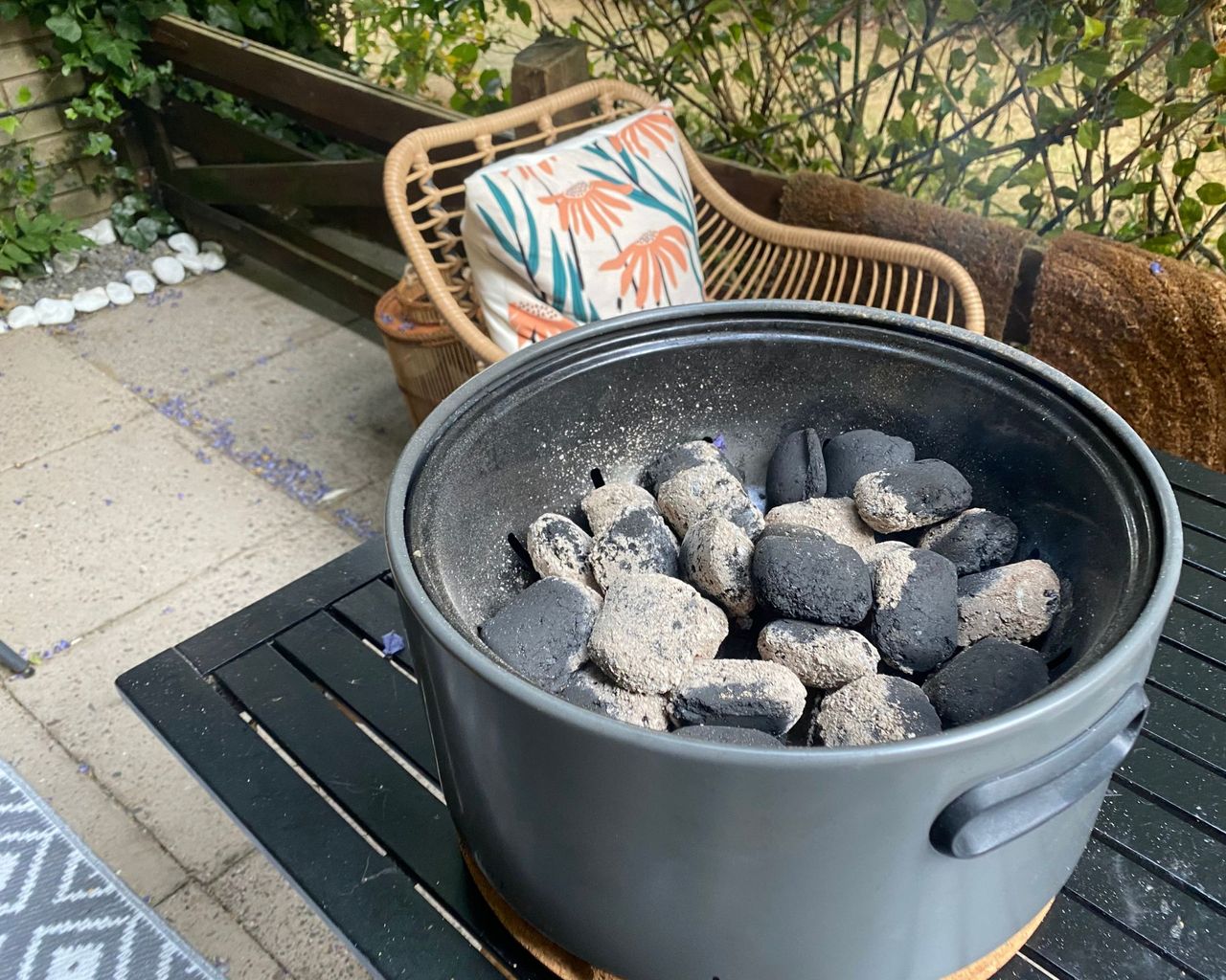 BergHOFF Tabletop BBQ cooking