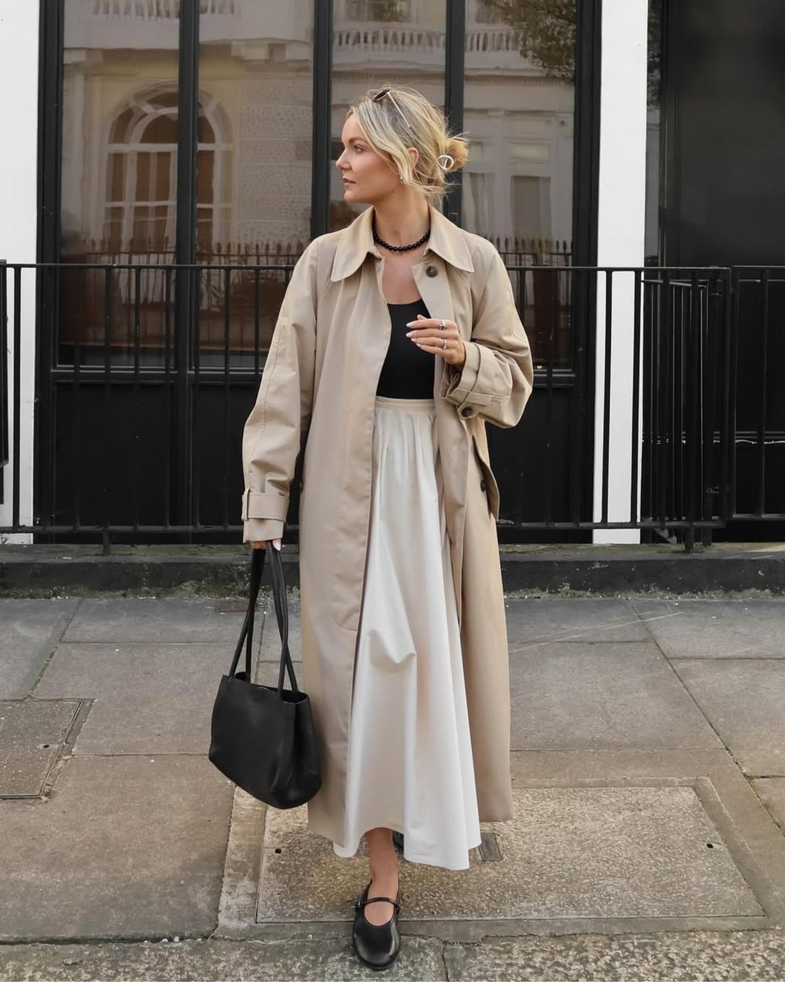 Autumn Flat Shoes Outfits @ninaleacaine wearing Trench Coat + Skirt + Ballet Flats