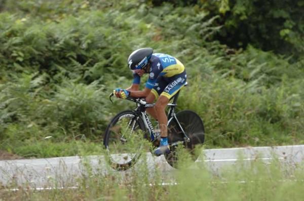 Alberto Contador (Saxo Bank-Tinkoff Bank) finished second the Vuelta a Espana time trial at Pontevedra.
