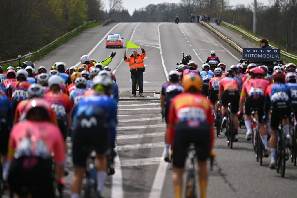 DE PANNE BELGIUM MARCH 21 Security signal during the 7th Womens Classic BruggeDe Panne 2024 a 155km one day race from Brugge to De Panne on March 21 2024 in De Panne Belgium Photo by Luc ClaessenGetty Images