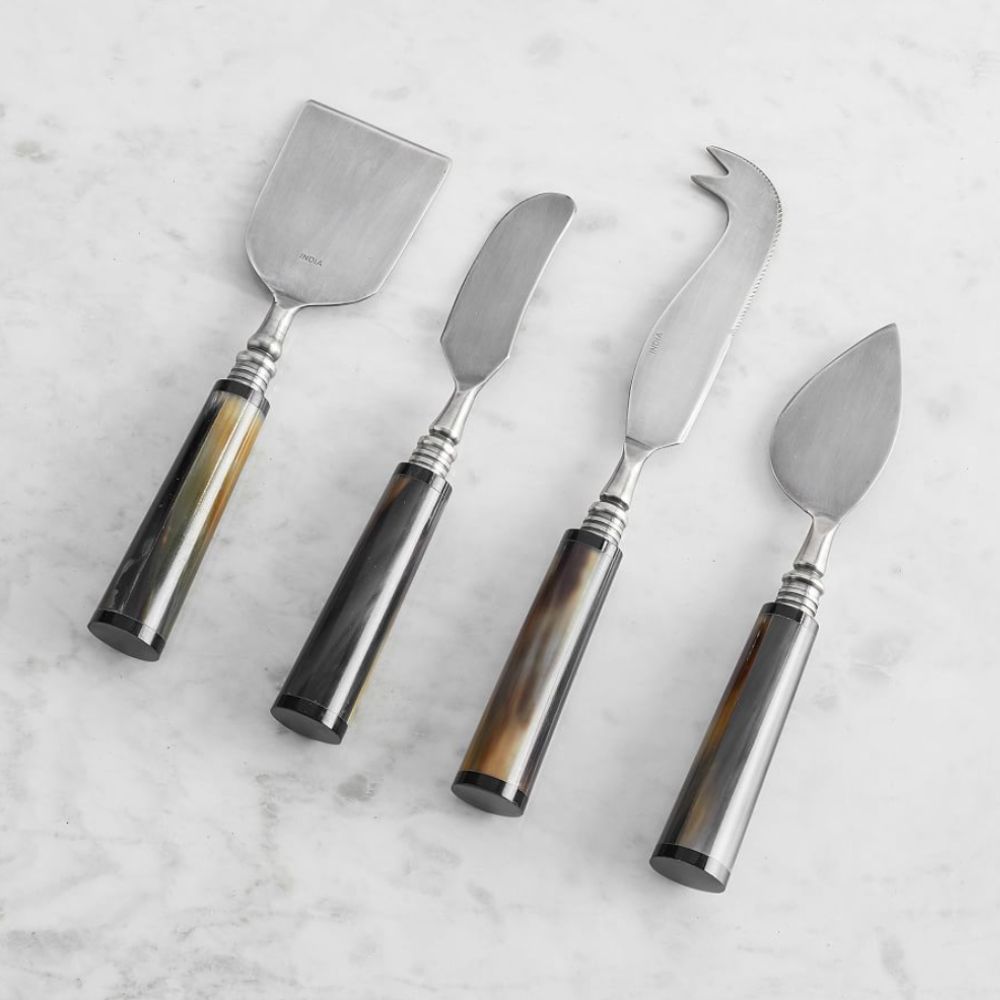 Horn handle cheese knife set