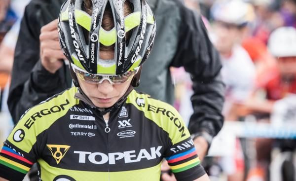 Irina Kalentieva (Topeak Ergon ) at the start